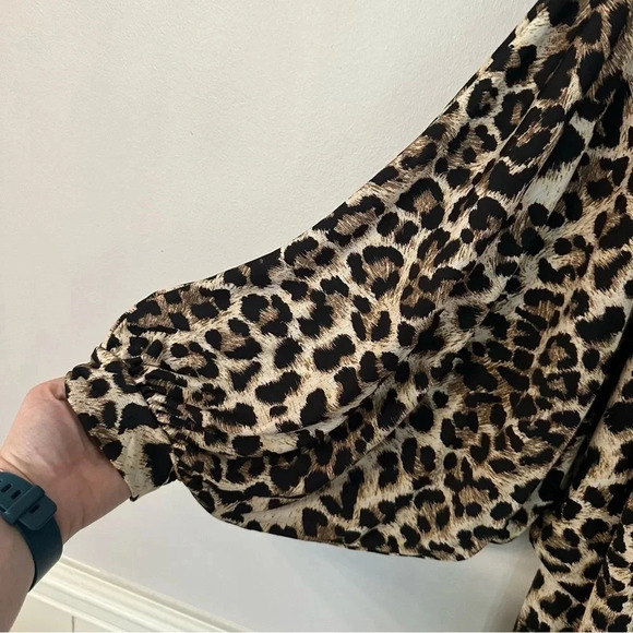 Women’s Boutique Long Sleeve Cheetah Print Open Front Drape Cardigan GUC - Picture 4 of 7